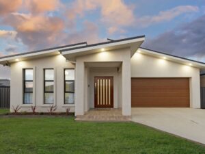 19 Bolza Street Macnamara